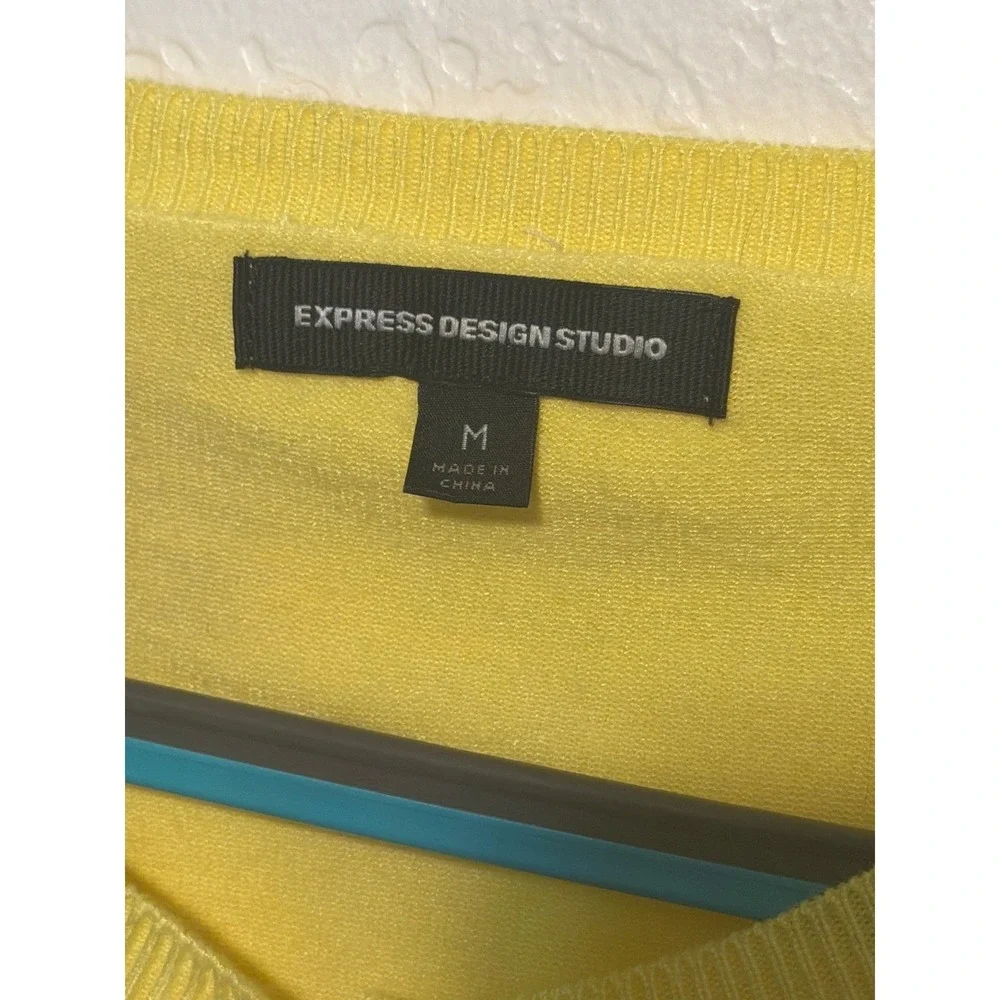 Express‎ Design Studio Yellow Rhinestone Button V-Neck Cardigan Medium RN55285